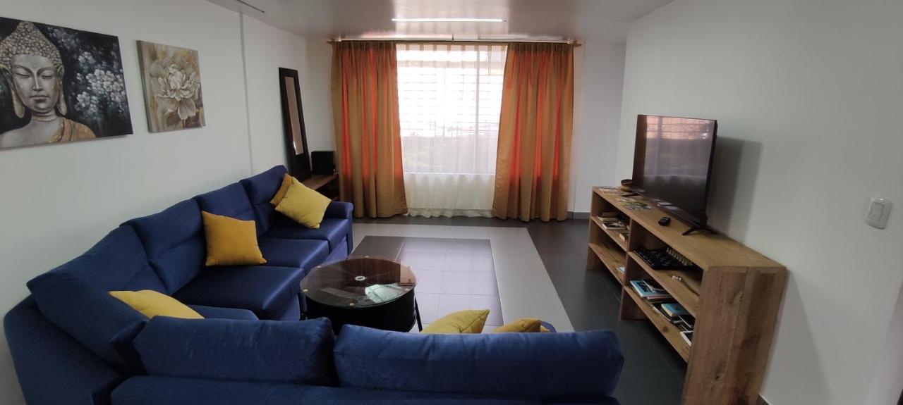 Elegante Apartamento Con Vistas Al Volcan Tungurahua Баньос Экстерьер фото