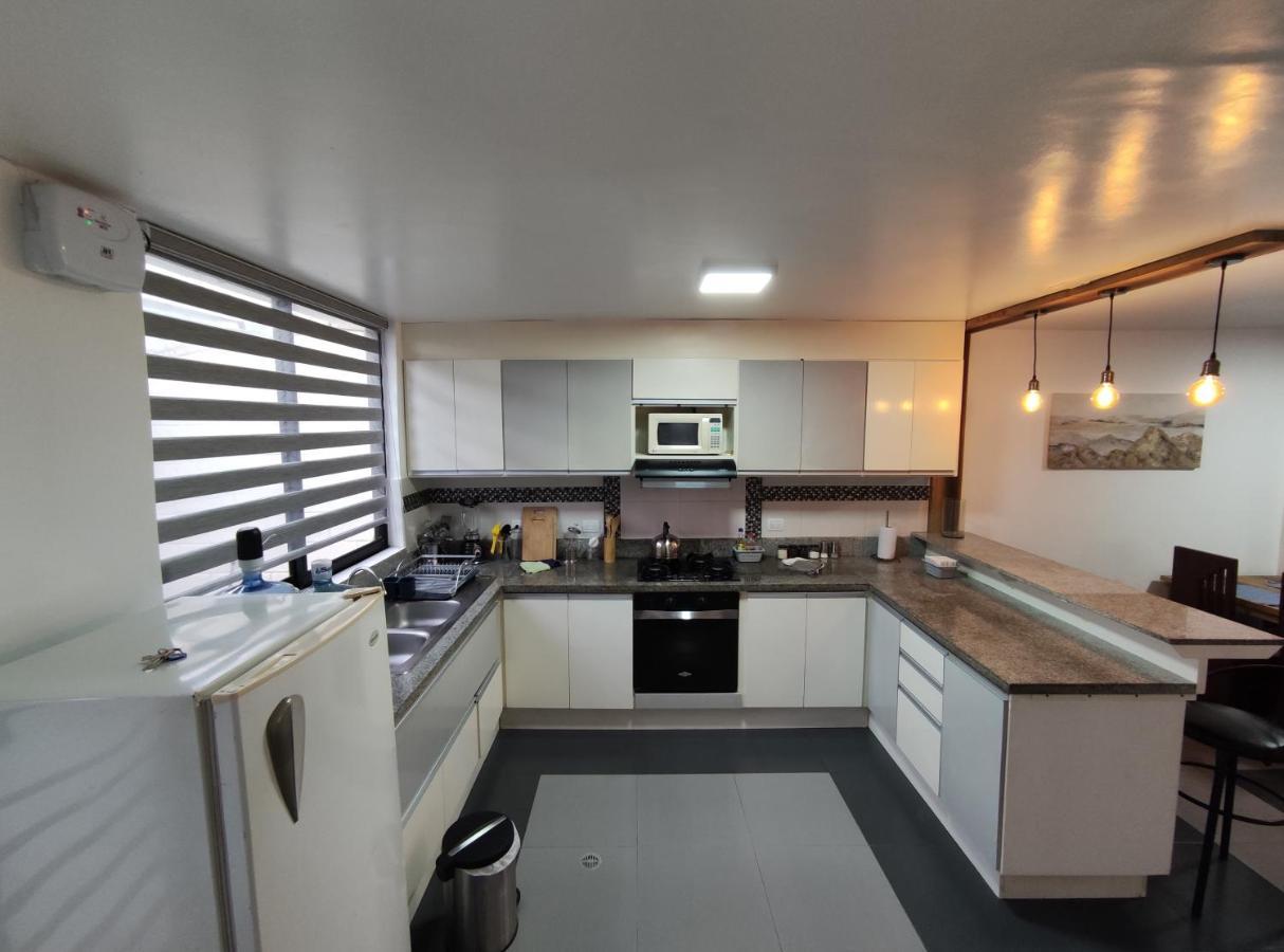 Elegante Apartamento Con Vistas Al Volcan Tungurahua Баньос Экстерьер фото