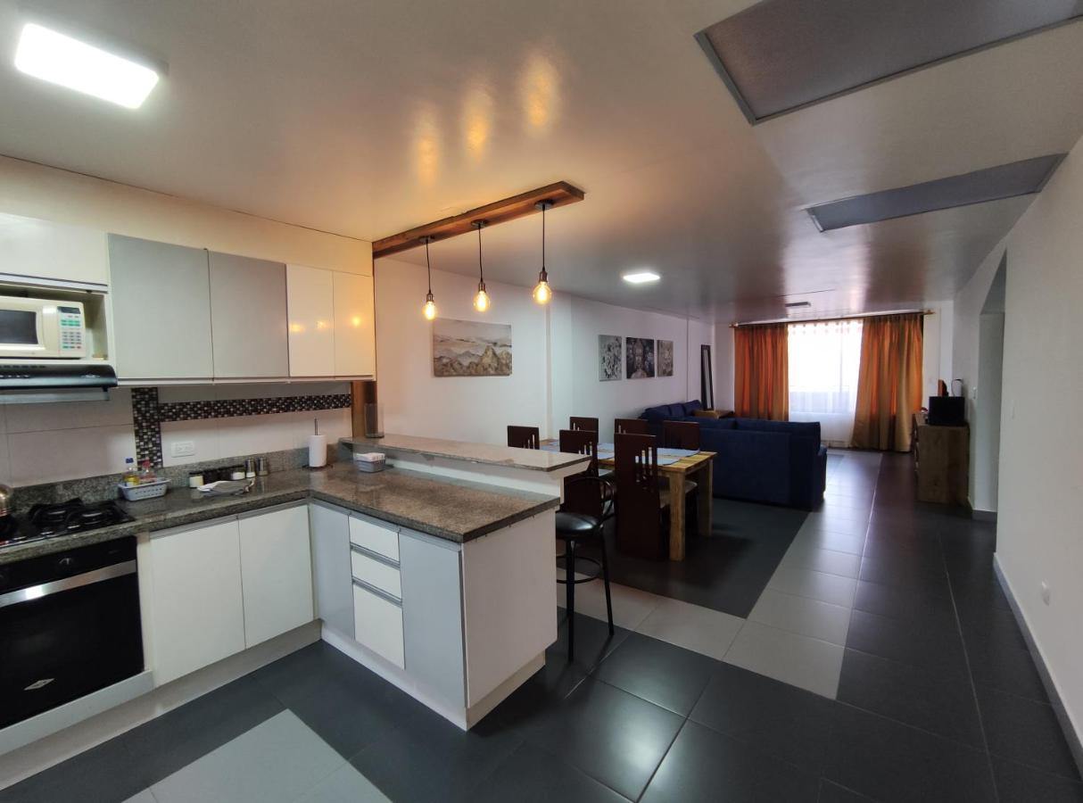 Elegante Apartamento Con Vistas Al Volcan Tungurahua Баньос Экстерьер фото